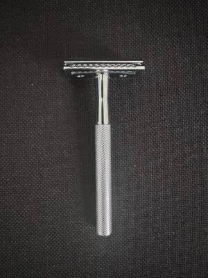 Standard Metallic DE Razor