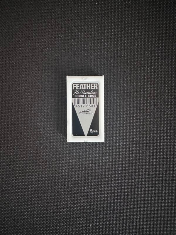 FEATHER Blades by Standard Metallic Razors in Bangladesh FEATHER Blades by Standard Metallic Razors in Bangladesh